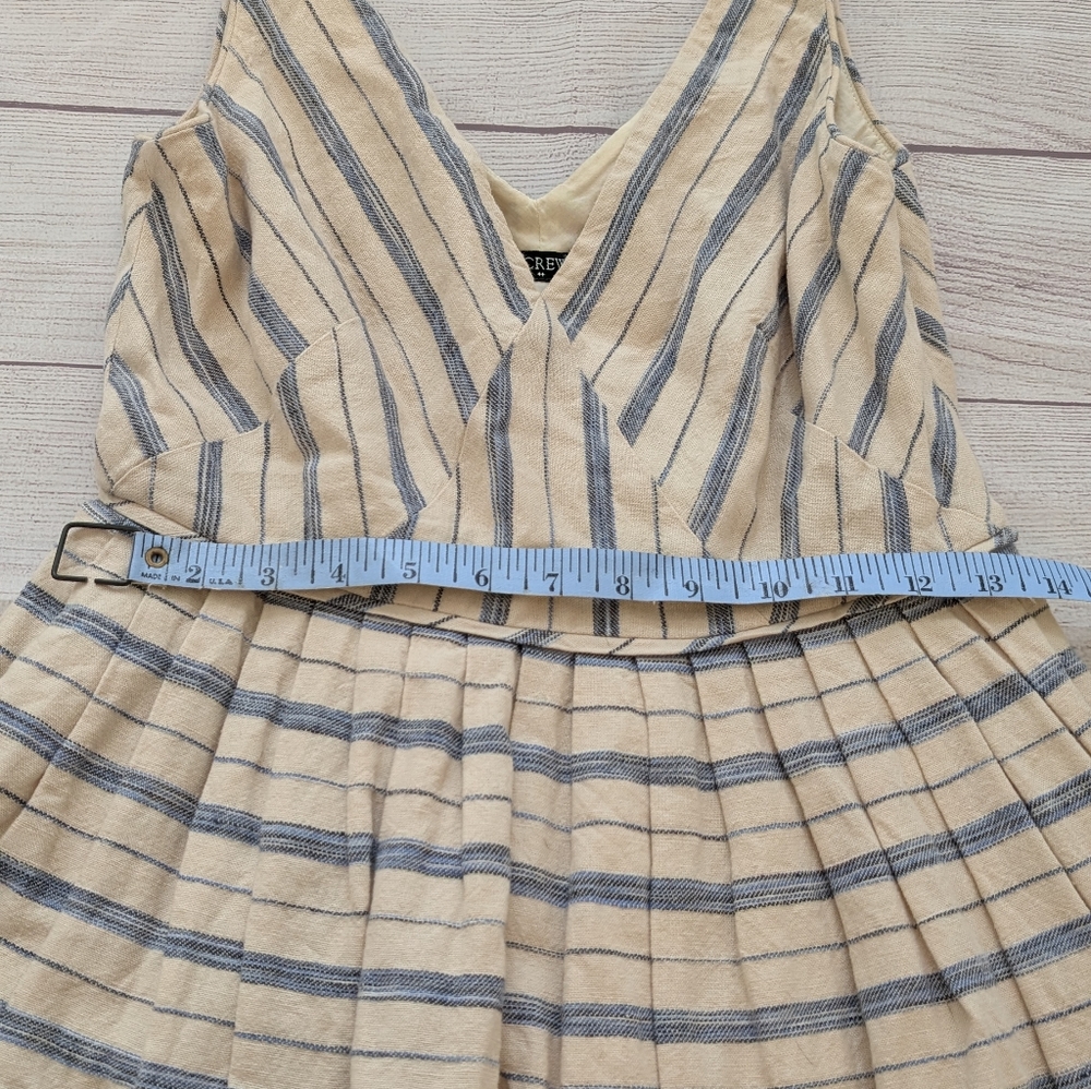 J. Crew Womens sleeveless pleated A line blue striped v neck dress. Size 2 - Picture 7 of 13
